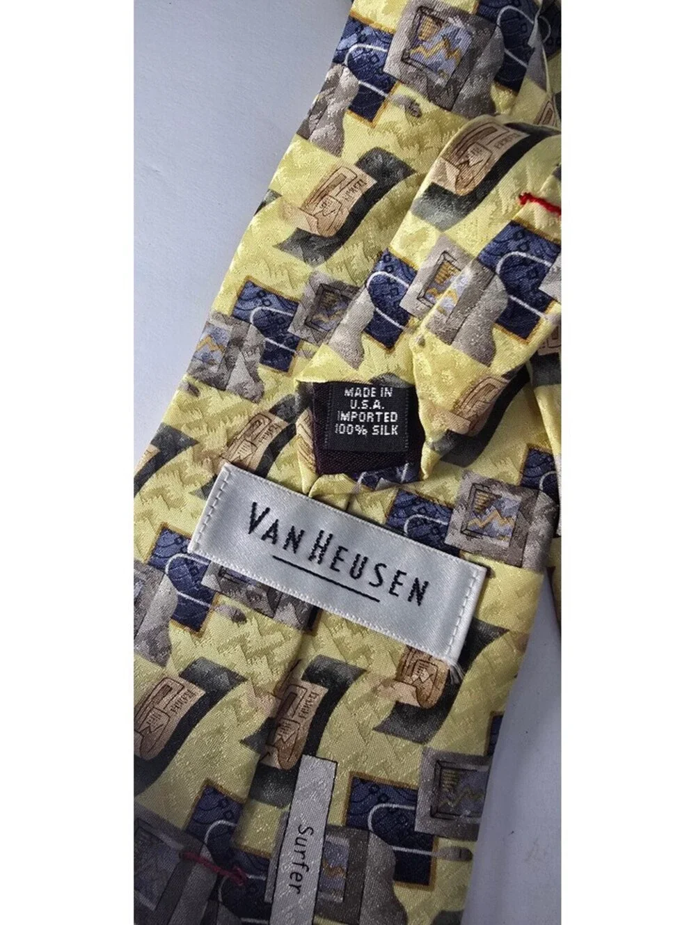 Van Heusen this set